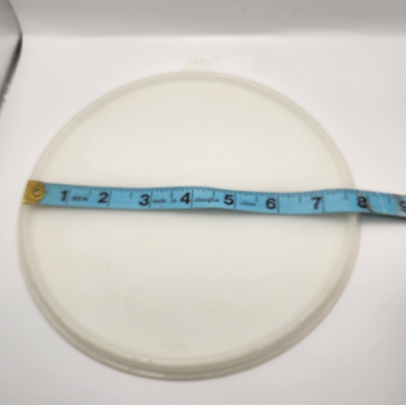 Replacement Tupperware Lid - Picture 4 of 6
